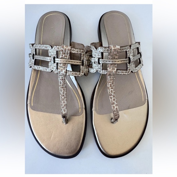Vionic Alvana Gold Slip On Toe Post Thong Slides Sandals Shoes Size 8.5 - Picture 5 of 10